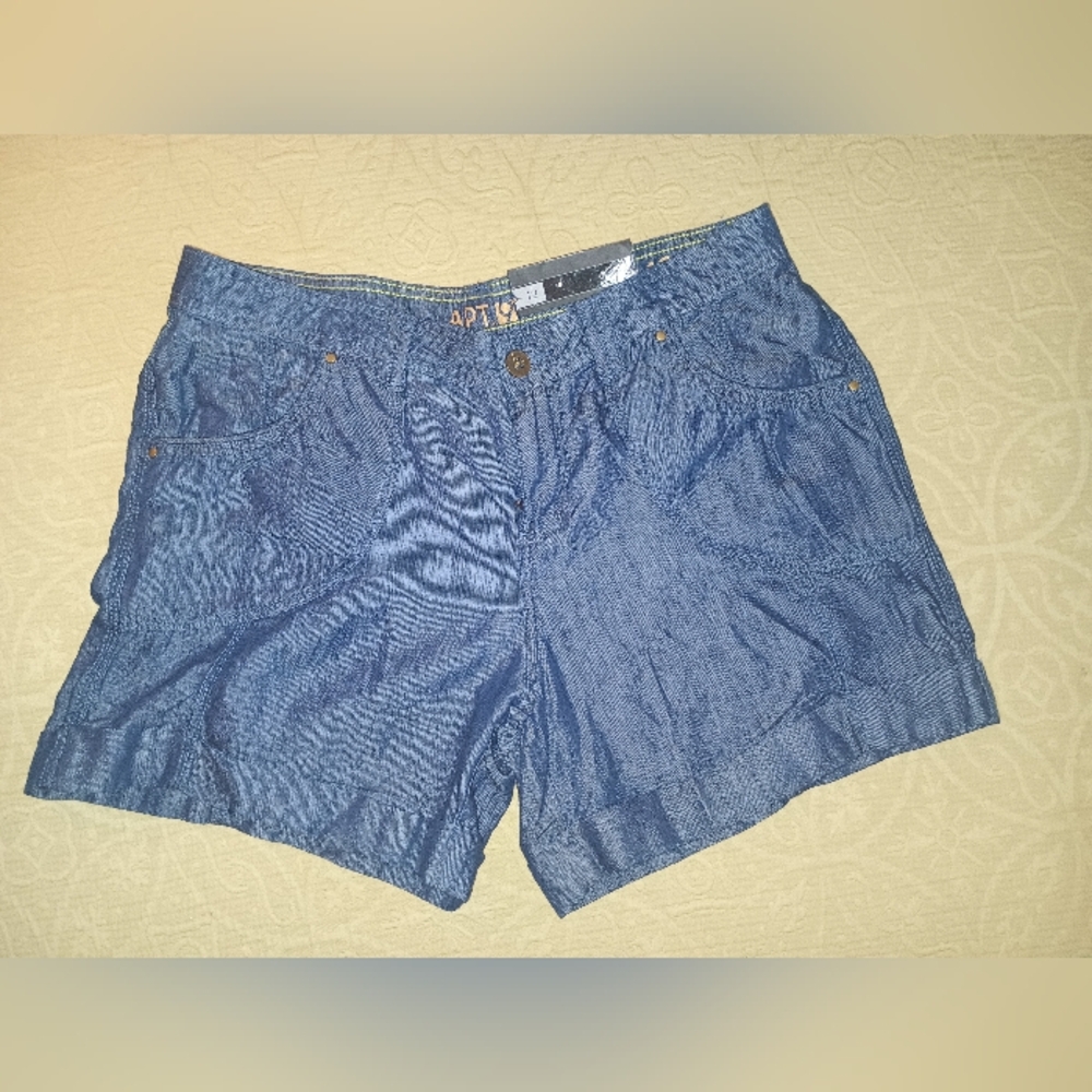 Apt. 9 Classic Blue Jean Shorts 8/ 10